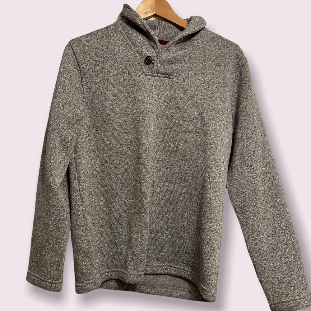 Boy Sweater. Size XL (14/16).